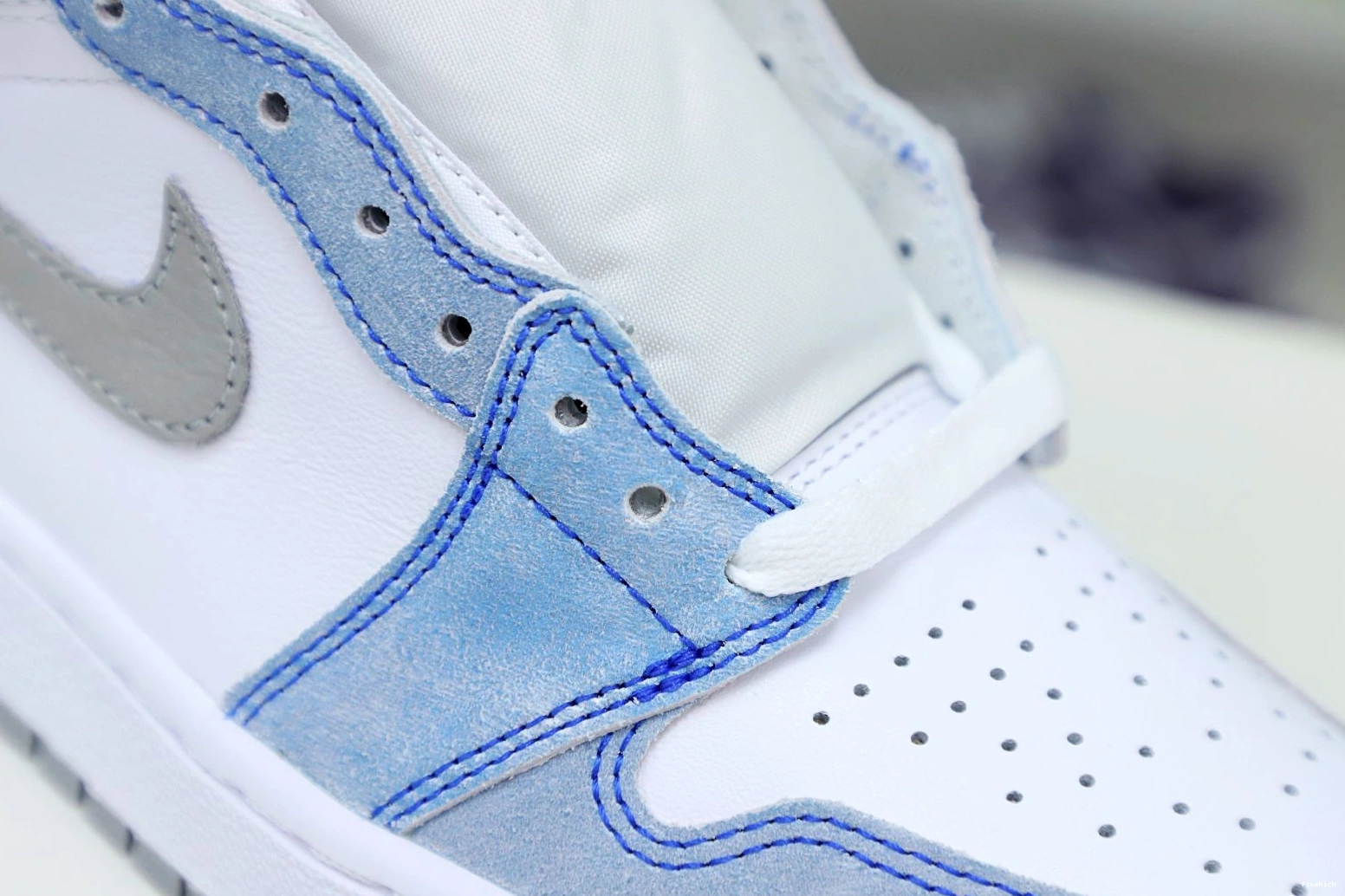 'HYPER RETRO 1 AIR JORDAN HIGH OG ROYAL' 1226